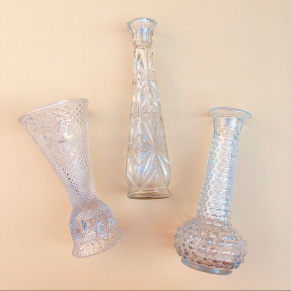 Vintage ❉ Embossed Glass Vase Trio - Picture 7 of 11